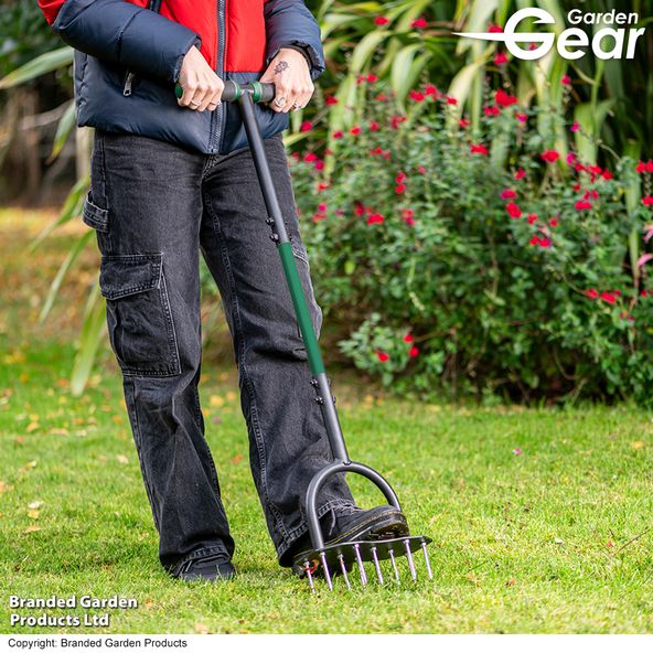 Garden Gear - Long Handle Lawn Aerator